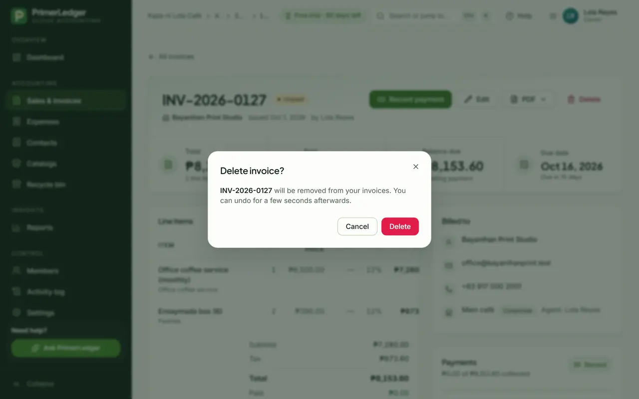 The delete confirmation for an invoice, explaining it goes to the Recycle Bin